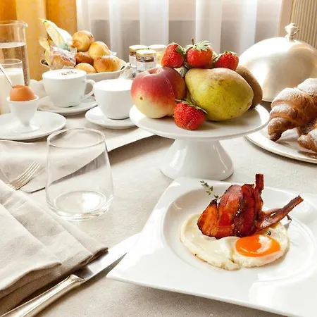 Ca' Sette Hotel